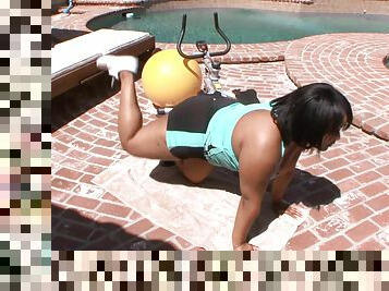 Jennifer Slutson adores to fuck with her black and horny neighbor after training