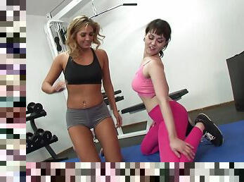 Lesbian pussy licking with Val Dodds and Audrey Noir in the gym
