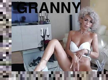 babes, granny, milf, solo