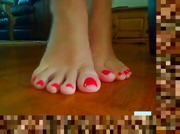 Red nail polish and sexy feet is my weakness