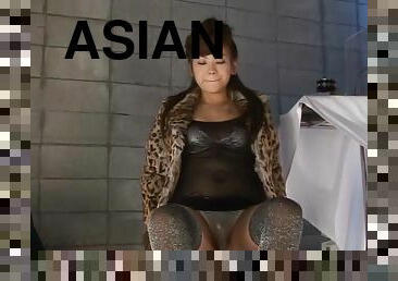 Asian cutie Miyu Sakurai knows what a horny guy likes the most