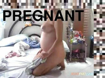 Preggo webcam teen