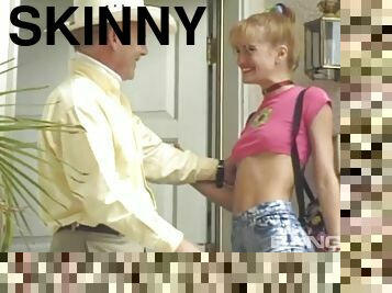 Skinny ginger slut likes taking dicks up her bunghole