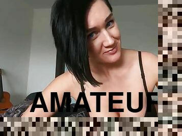 Beautiful amateur cougar exciting porn clip