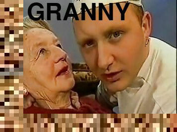 Granny french kissing