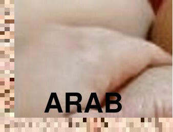 Marocaine masturbait seul dans chambre de nuit