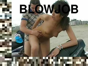 Young teenage sex in the suburbs and blowjob