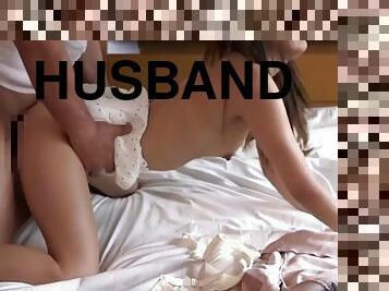 The husbands friend fucks her