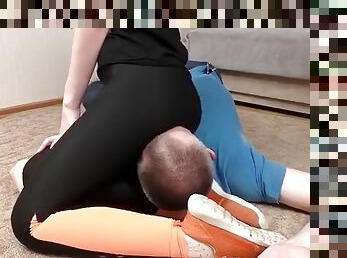 Facesitting in leggings. Russian femdom