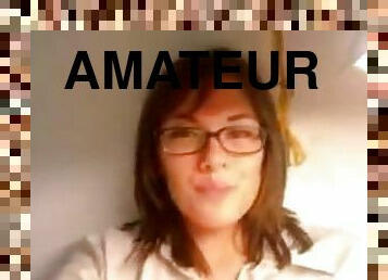 Amateur Girl Has Fun Masturbating In Front Of A Webcam