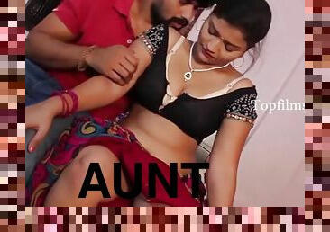 Shashi aunty romance here boy friend