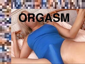 orgasme, ejaculation-sur-le-corps, jouet, hardcore, doigtage, blonde, fétiche, bikini