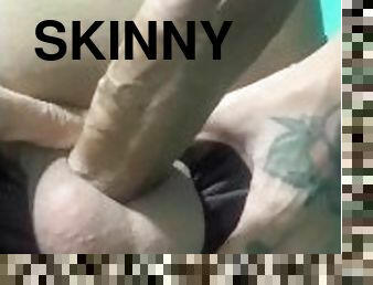 Skinny twink masturbate big cock ????