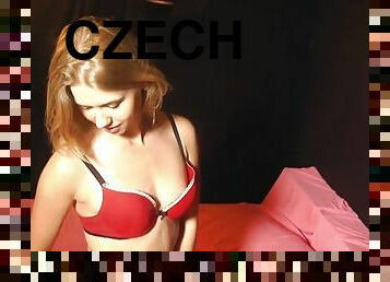 Czech teen cum on her face in homemade sextape