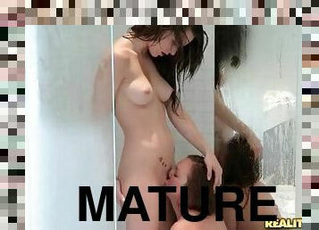 Pussy eating in the shower with steamy ladies