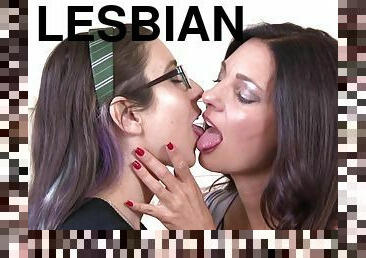 Horny pornstars Mindi Mink and Serena Blair make first lesbian porno