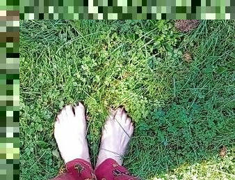 POV Earthing my toes in some wet ass grass