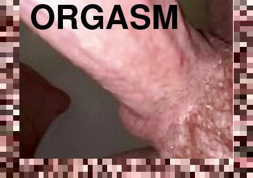 baignade, extrême, poilue, masturbation, orgasme, ejaculation-sur-le-corps, énorme-bite, branlette, ejaculation-interne, ejaculation