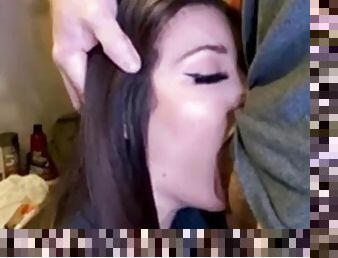 Big tits babe deep throat blowjob