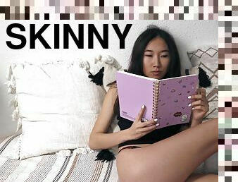 Skinny Asian girlfriend Luna X gets fucked good on the bed