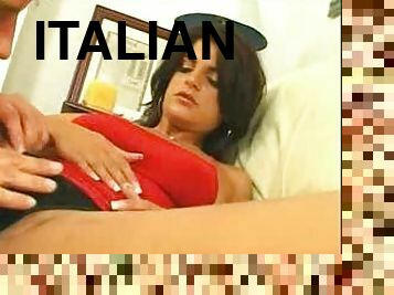 Sex with a slender Italian woman