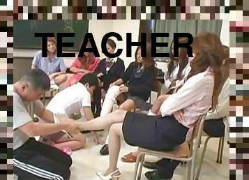 Sexy schoolgirls are enjoying the teacher
