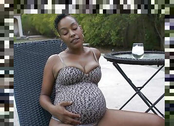 Dee Licious is pregnant and loves having wild sex with her lover