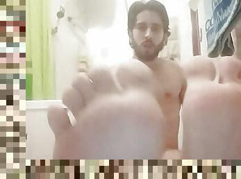 masturbation, amateur, ejaculation-sur-le-corps, énorme-bite, gay, branlette, pieds, jeune-18, percé, italien