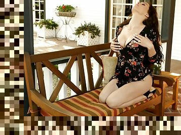 Sexy brown-haired chick goes totally naked on the porch