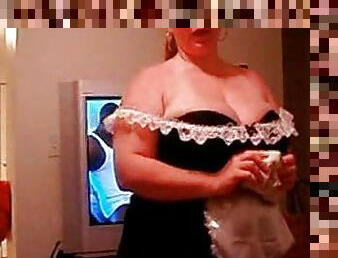 BBW shows off French maid outfit and sucks cock