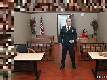 Cop fucks the prosecutor to get a better deal in court