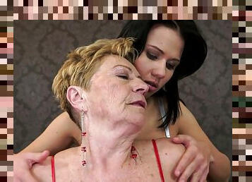 Granny Denise Sky kisses brunette Malya