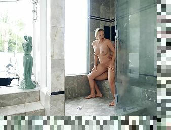 Blonde mom gets laid with the young step son in the shower