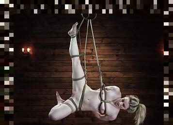 crazy blonde Kate Kennedy enjoys hardcore fuck while she hangs