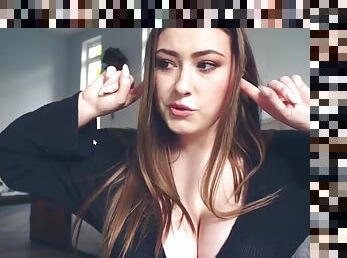 Gorgeous Busty British cam queen