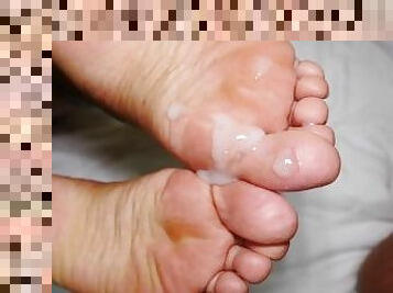 asiatique, gros-nichons, levrette, amateur, ejaculation-sur-le-corps, branlette, couple, pieds, thaï, ejaculation