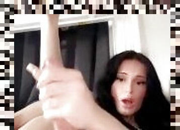 Big dick trans kendalluvxx fucks herself til she cums