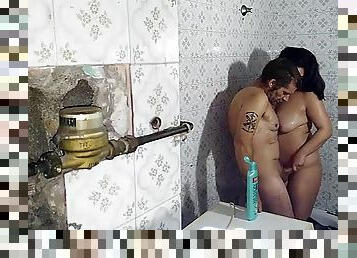 Laura and saul in the shower