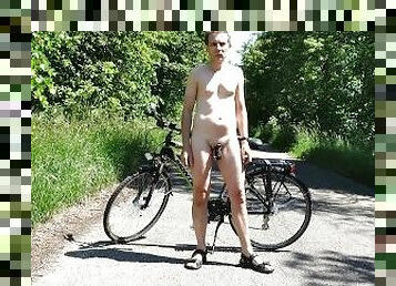 nudisti, vani, u-javnosti, amaterski, igračke, biciklista, fetiš, egzibicionisti, rijaliti