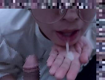 ?????????????????????????????? cum in mouth glasses