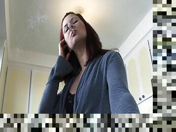 Webcam video of an amateur babe smoking and talking