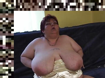 Malinka is an obese chick who loves to masturbates hardcore