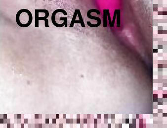 orgasm, fitta-pussy, kvinnligt-sprut, amatör, mogen, milf, leksak, fingerknull, sprut, kåt