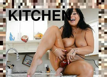 Big tits solo girl London spreads legs in te kitchen to masturbate