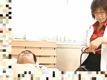 Kasumi Uehara enjoys while having clothed sex in the Hospital