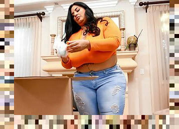 BBW Sofia Rose takes off her jeans to be fucked balls deep. HD