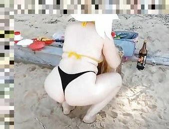 tyłek, na-zewnątrz, publiczne, amatorskie, dorosłe, mamuśki, plaża, blondynka, solo, bikini