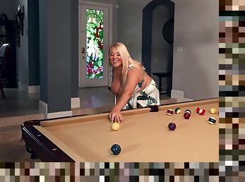 Video of BBW model Annabelle getting fucked on the pool table