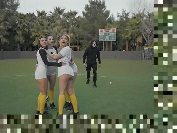 Outdoors video of hardcore group sex orgy during a game - Hime Marie