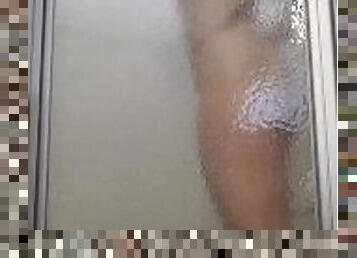 Pawg Gets Perved On While Showering